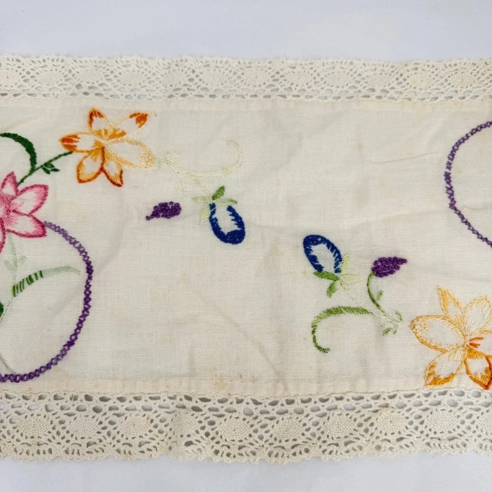 Vintage Hand Embroidered Small Table Runner Dresser Scarf Floral Lace **READ